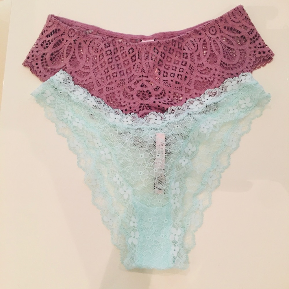 VICTORIAS SECRET Lace Cheeky Panties Lot Of 2 Size XS-S